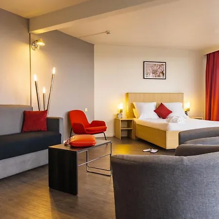 Novotel Senart Golf De Greenparc 4* Saint-Pierre-du-Perray