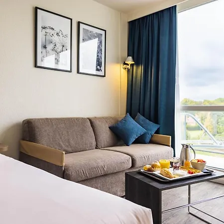 Novotel Senart Golf De Greenparc Hotel