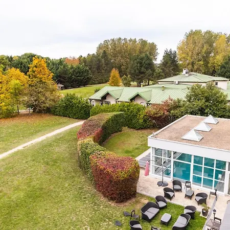 Novotel Senart Golf De Greenparc 4* Saint-Pierre-du-Perray