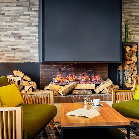 Hotel Novotel Senart Golf De Greenparc 4*