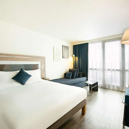 Novotel Senart Golf De Greenparc 4* Saint-Pierre-du-Perray