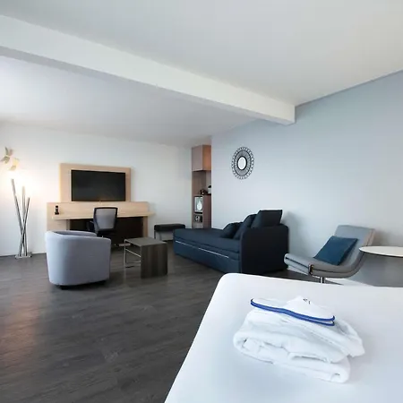Hotel Novotel Senart Golf De Greenparc