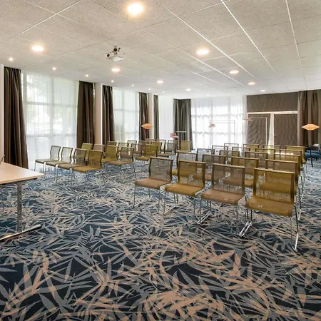 Novotel Senart Golf De Greenparc Saint-Pierre-du-Perray