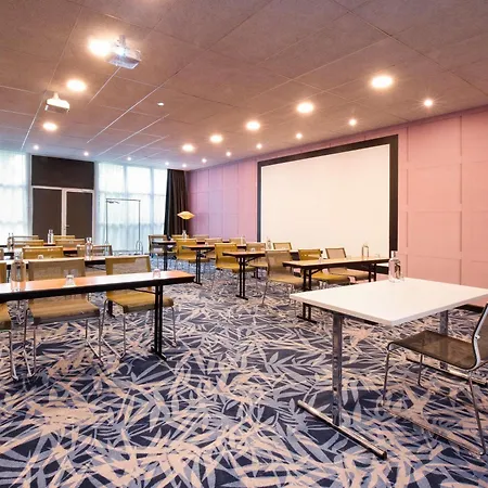 Novotel Senart Golf De Greenparc 4* Saint-Pierre-du-Perray